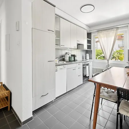 Comfortable Stay In Oerlikon 20 Minutes Away From Zurich Airport Exterior photo