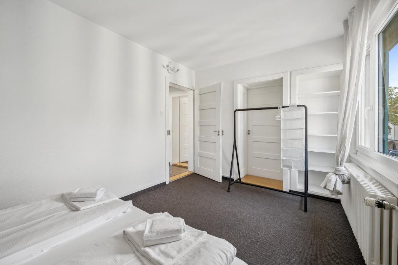 Comfortable In Oerlikon 20 Minutes Away From Airport अपार्टमेंट Zurich