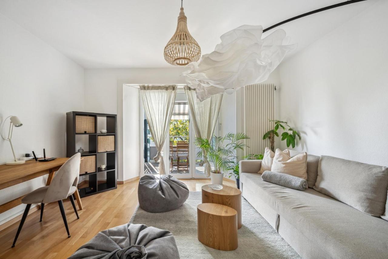 Comfortable In Oerlikon 20 Minutes Away From Airport Appartement *
