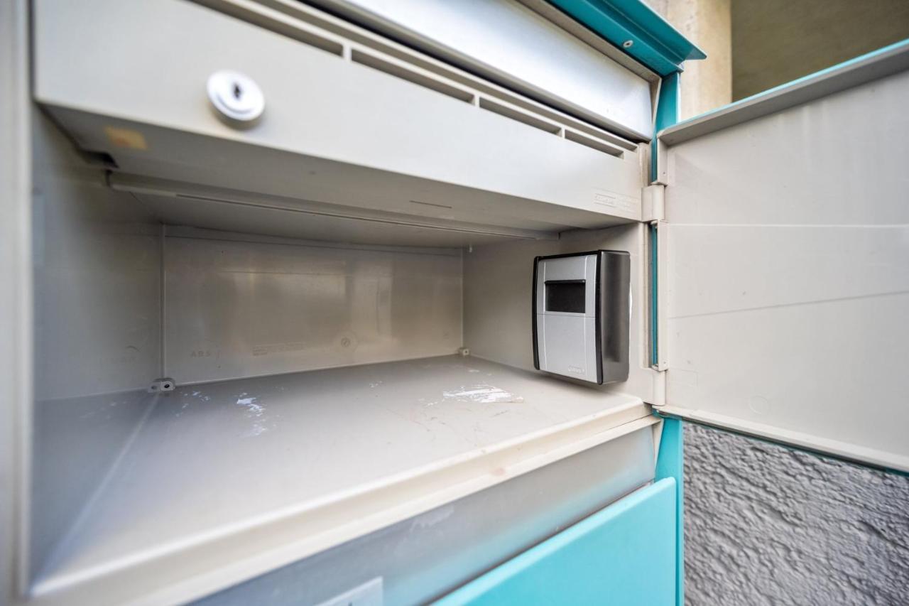 Appartement Comfortable In Oerlikon 20 Minutes Away From Airport *