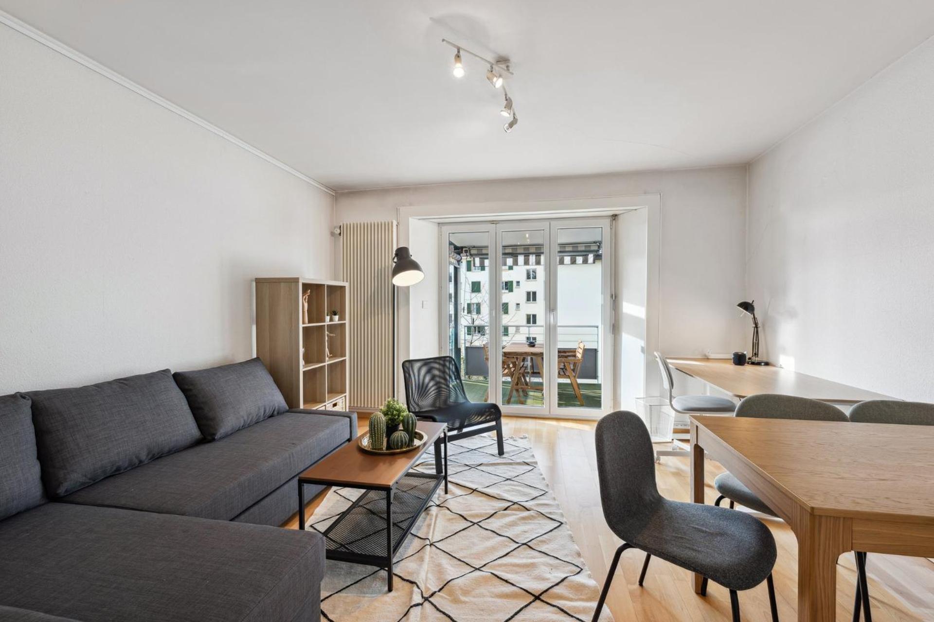 Comfortable In Oerlikon 20 Minutes Away From Airport Appartement *