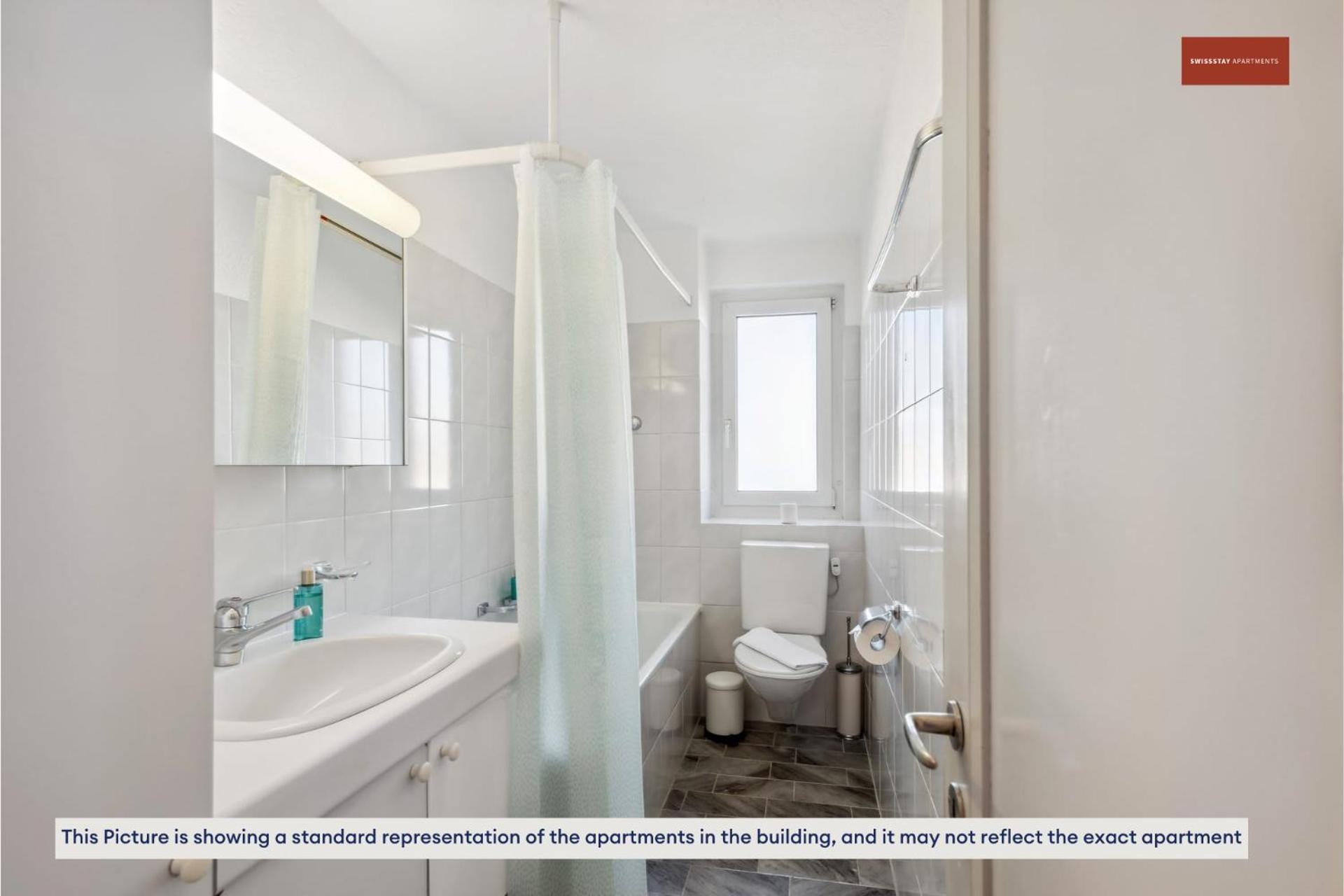 Comfortable In Oerlikon 20 Minutes Away From Airport Appartement