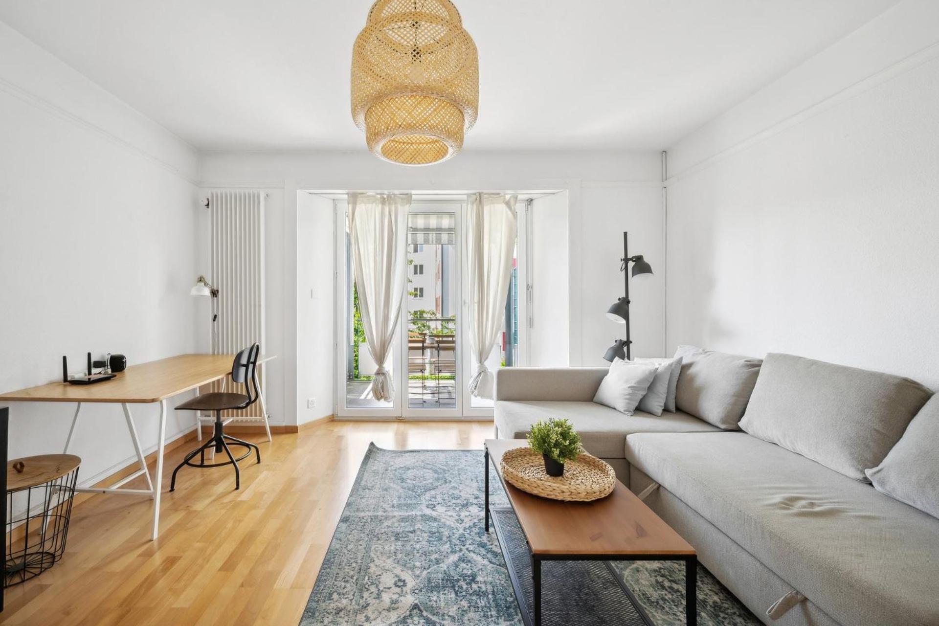 Comfortable In Oerlikon 20 Minutes Away From Airport Appartement Zurich